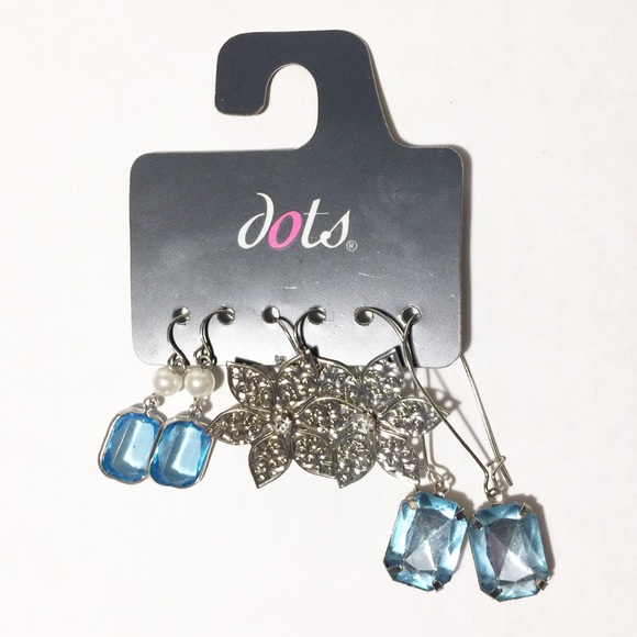 🌸 Four sets of Earrings! - Picture 3 of 4